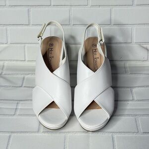 Hot Tomato White Women's Sandals